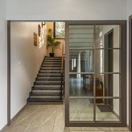 Saffronstays Mayfair Gardens - 4Br Pet-Friendly Pool Villa With Patio, Den, Board Games & Modern Interiors Near Jetty-2